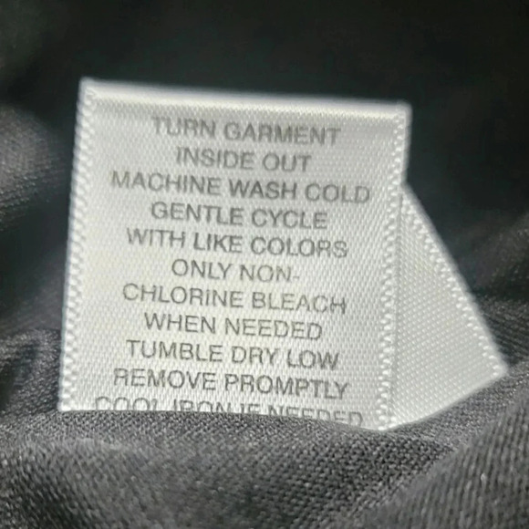 New York And Company Short Sleeved Top Size XL - Picture 7 of 8